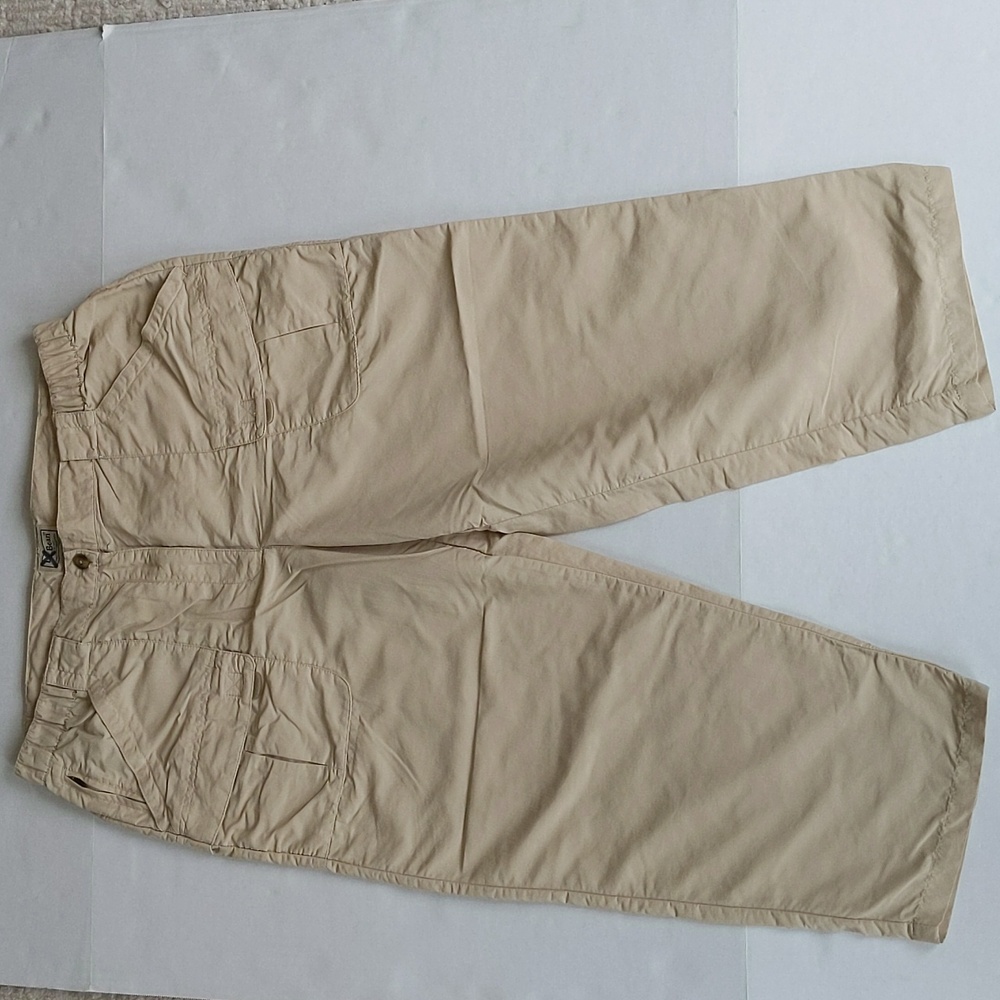 L.L. Bean Cargo Recreational Nylon Capri Pants L Khaki Tan Cream